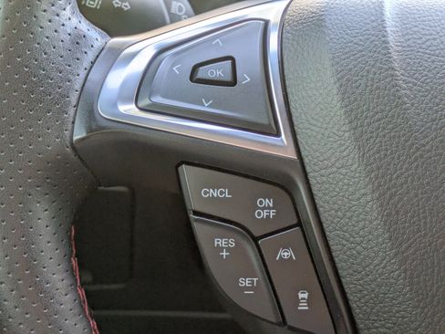 Used 2020 Ford Edge ST-Line image 22