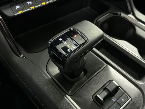 Used 2023 GMC Sierra 1500 AT4 w/ AT4 Premium Package AWD/4WD image 24