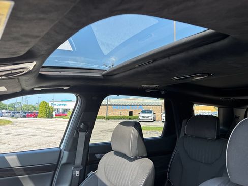 Used 2024 Hyundai Palisade Calligraphy AWD/4WD image 17