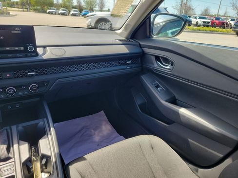 Used 2025 Honda Accord SE image 20