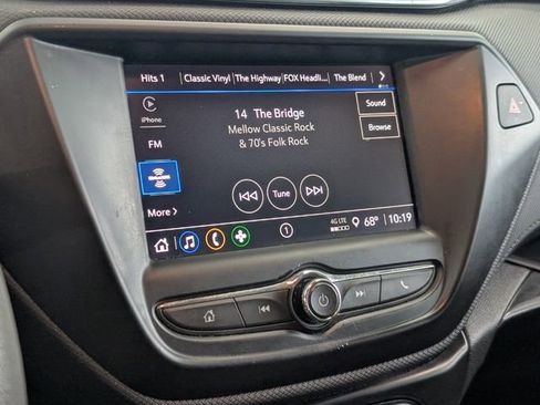 Used 2023 Chevrolet TrailBlazer LT FWD image 16