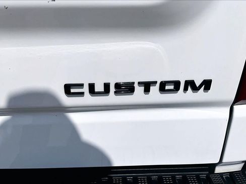 Used 2024 Chevrolet Silverado 1500 Custom w/ Turbomax Blackout Package RWD image 10