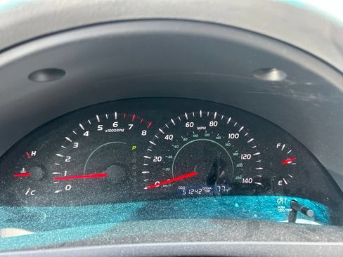 Used 2009 Toyota Camry LE FWD image 26