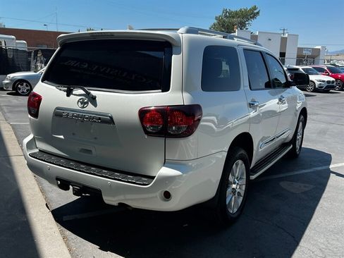 Used 2019 Toyota Sequoia Platinum w/ Carpet Mat Package (TMS) AWD/4WD image 8
