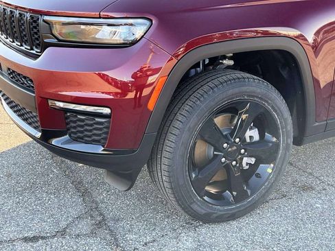 New 2025 Jeep Grand Cherokee L Limited image 3