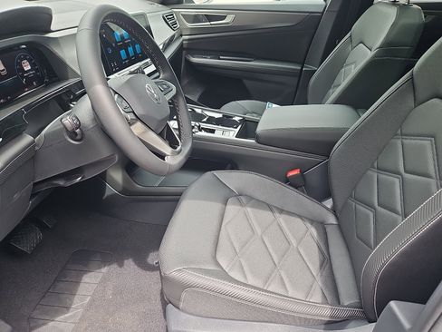 New 2026 Volkswagen Atlas Cross Sport SE AWD/4WD image 17