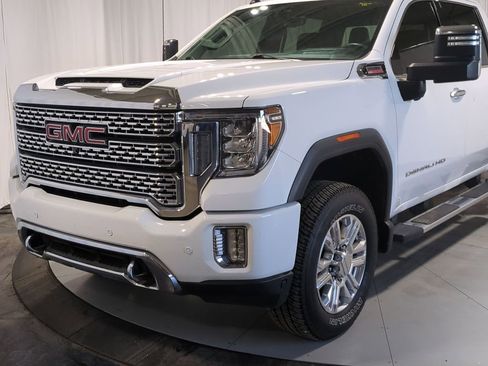 Used 2020 GMC Sierra 3500 Denali w/ Denali Ultimate Package image 14