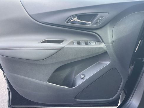 Used 2023 Chevrolet Equinox RS w/ LPO, Cargo Package image 34