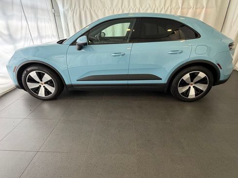 Certified 2026 Porsche Macan 4 Electric AWD/4WD image 2