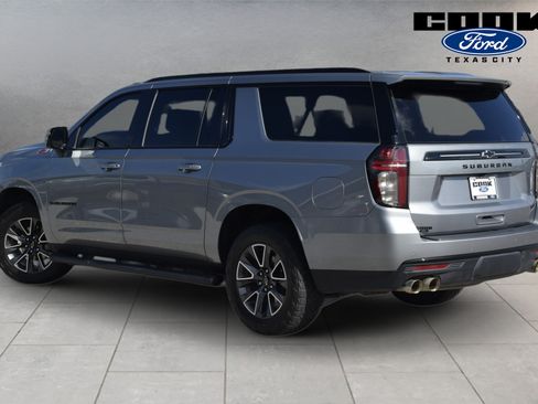 Used 2023 Chevrolet Suburban Z71 w/ Off-Road Capability Package AWD/4WD image 3