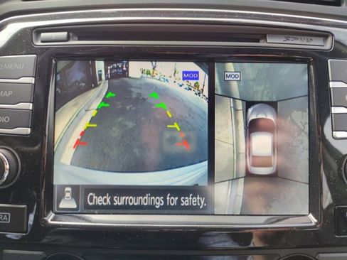 Used 2017 Nissan Maxima Platinum image 18