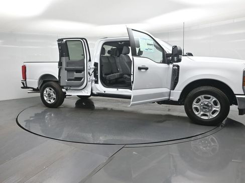 New 2026 Ford F250 XLT image 27