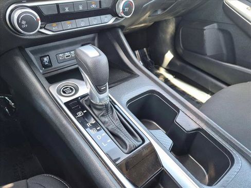 Used 2024 Nissan Sentra SV FWD image 17