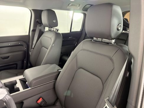 New 2026 Land Rover Defender 110 S image 25