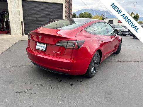 Used 2022 Tesla Model 3 Long Range AWD/4WD image 7