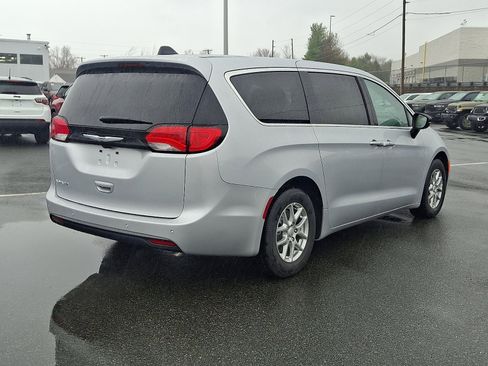 New 2026 Chrysler Voyager LX FWD image 4