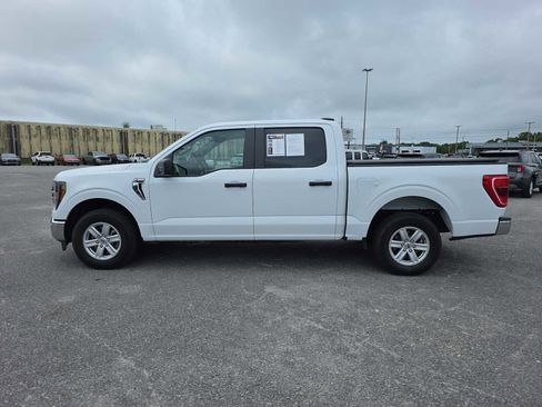 Used 2023 Ford F150 XLT w/ Trailer Tow Package RWD image 5