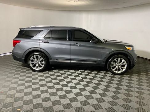 Used 2021 Ford Explorer Platinum w/ Equipment Group 601A AWD/4WD image 5