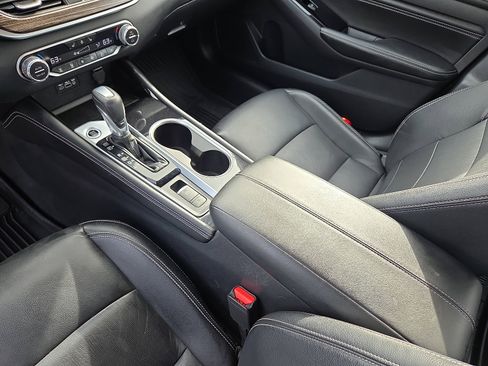 Used 2021 Nissan Altima 2.5 Platinum image 25