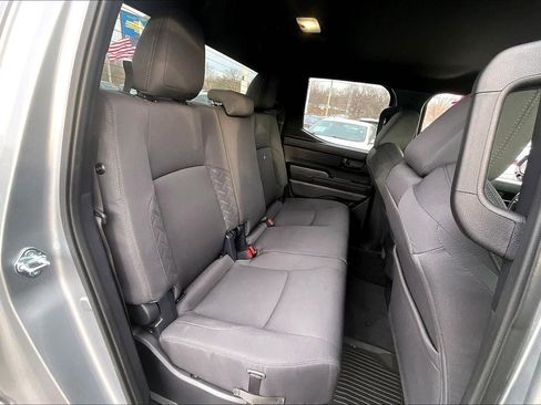 Used 2025 Toyota Tacoma SR5 image 21