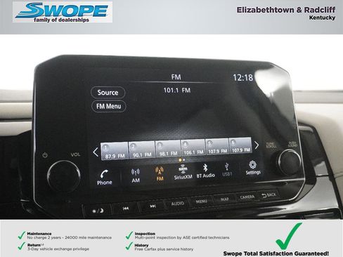 Used 2023 Nissan Pathfinder SL w/ Lighting Package (N92) AWD/4WD image 23