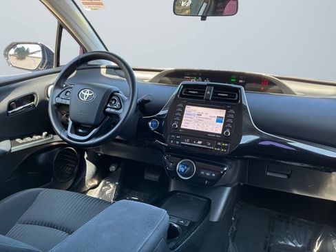 Used 2020 Toyota Prius Prime LE FWD image 13