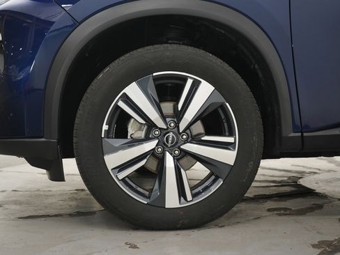 Used 2026 Nissan Rogue SL AWD/4WD image 32