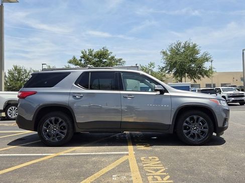 Used 2019 Chevrolet Traverse RS w/ LPO, Floor Liner Package AWD/4WD image 7