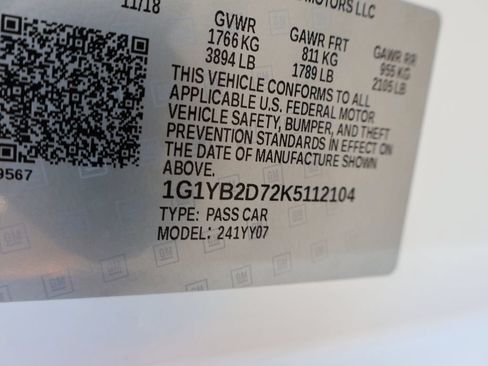 Used 2019 Chevrolet Corvette Stingray Coupe w/ 1LT RWD image 40