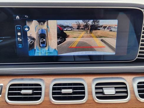 Used 2025 Mercedes-Benz GLE 350 4MATIC image 17