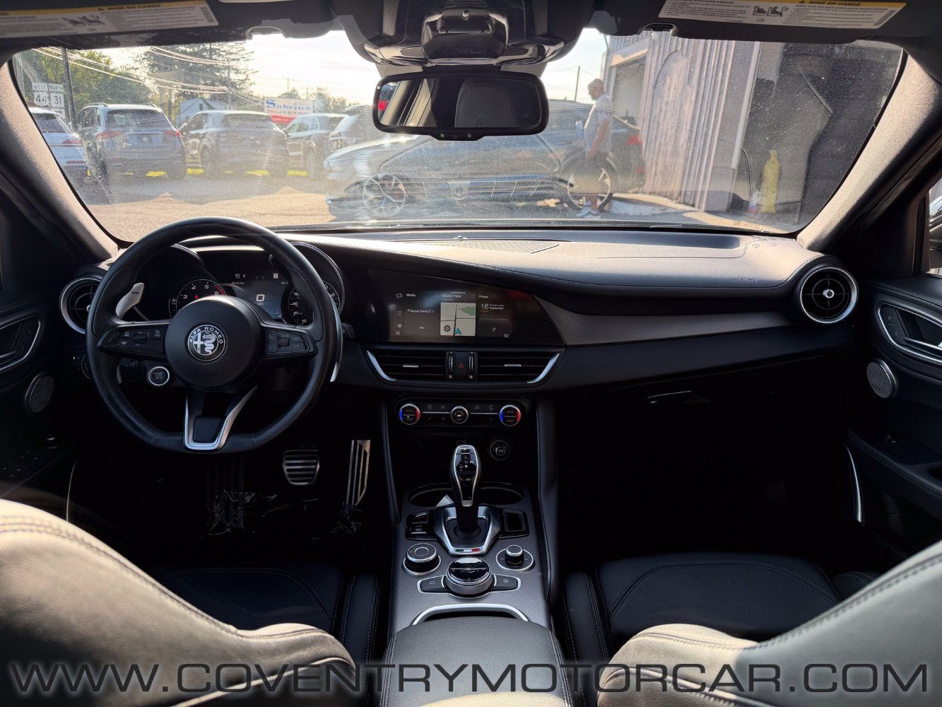 Used 2022 Alfa Romeo Giulia Veloce AWD/4WD image 34