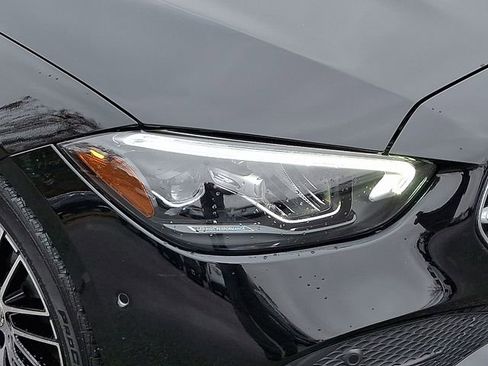 Used 2024 Mercedes-Benz C 300 4MATIC Sedan image 11