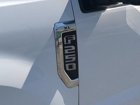Used 2018 Ford F250 XL w/ Power Equipment Group RWD image 33