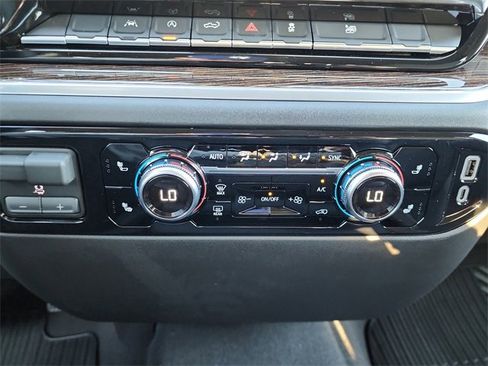 New 2026 GMC Sierra 1500 Elevation image 23