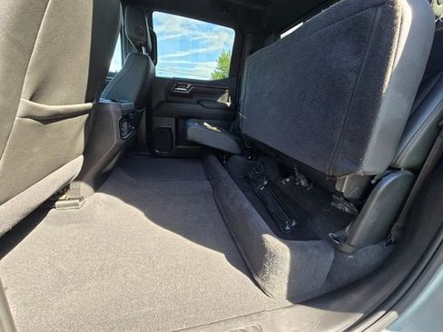 Used 2024 GMC Sierra 1500 AT4 w/ Technology Package AWD/4WD image 16
