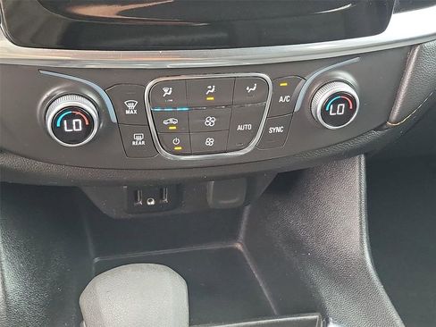 Certified 2021 Chevrolet Traverse LS FWD image 25