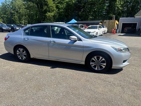 Used 2014 Honda Accord LX image 8
