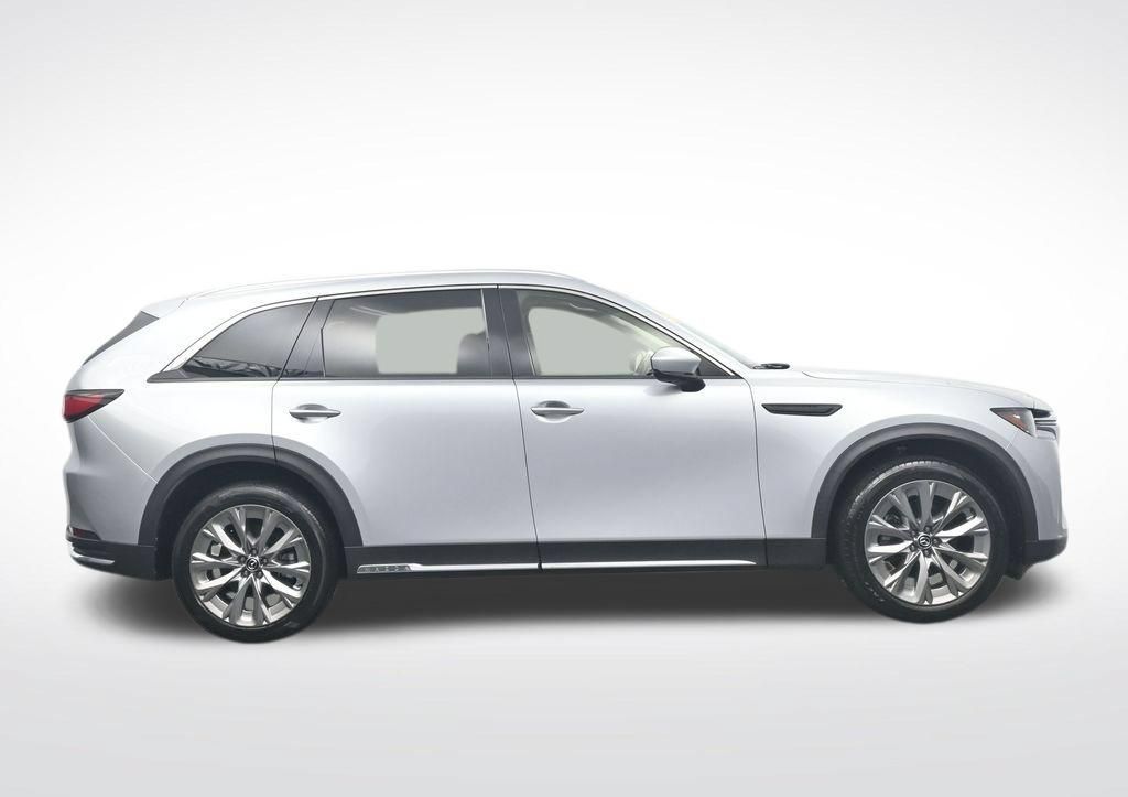 Used 2024 MAZDA CX-90 3.3 Turbo w/ Premium Package AWD/4WD image 4
