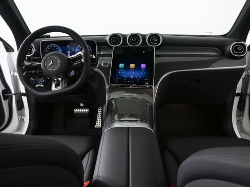 Used 2025 Mercedes-Benz GLC 43 AMG 4MATIC image 16