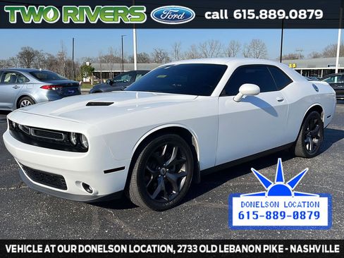 Used 2018 Dodge Challenger SXT Plus image 4