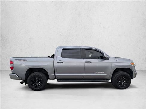 Used 2016 Toyota Tundra SR5 w/ SR5 Upgrade Package image 4