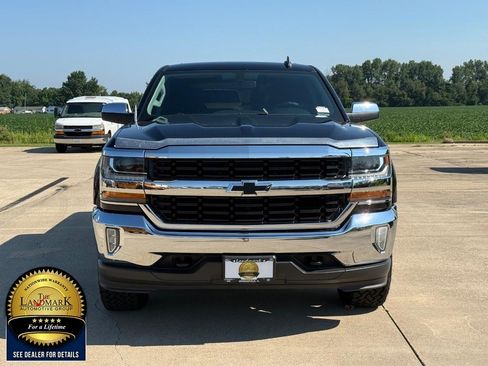 Used 2018 Chevrolet Silverado 1500 LT w/ All Star Edition AWD/4WD image 2