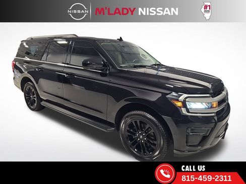 Used 2024 Ford Expedition Max XLT image 3