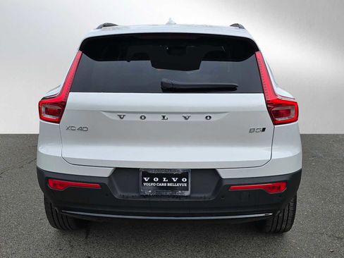 New 2026 Volvo XC40 B5 Plus w/ Protection Package Premier image 4