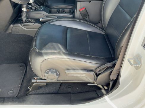 Used 2023 Jeep Wrangler Sahara w/ Cold Weather Group image 14