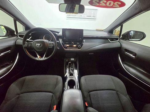 Used 2022 Toyota Corolla SE w/ SE Premium Package FWD image 17