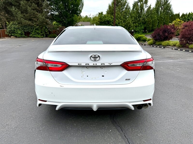 Used 2019 Toyota Camry SE FWD image 5