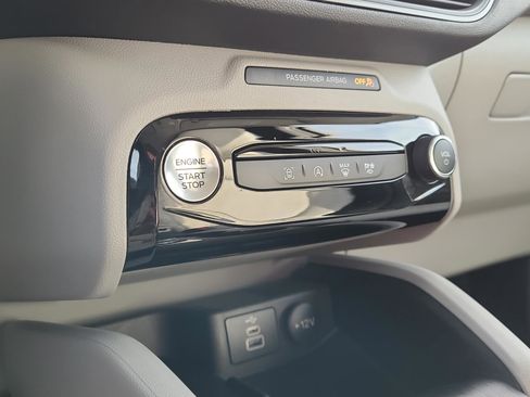 Used 2025 Ford Escape Active w/ Active Premium Tech Pack image 21