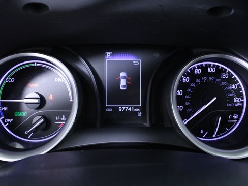 Used 2022 Toyota Camry LE image 20