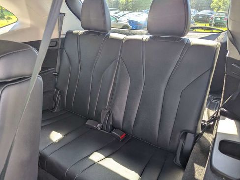 Used 2025 Acura MDX FWD image 15